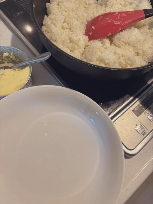プリルンとメロロンのおねんねオムライス 