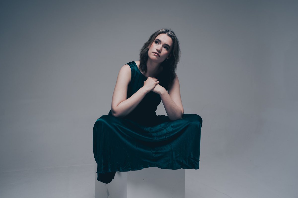 Rayfield Allied (@rayfieldallied) on Twitter photo An avid recitalist, <a href="/helencharlston/">Helen Charlston</a> collaborates regularly w/ Sholto Kynoch and Toby Carr. This season some of these programmes have taken her to <a href="/wigmore_hall/">Wigmore Hall</a>, <a href="/LIFEVictoriaBcn/">LIFE Victoria BCN</a>, <a href="/Brucknerhaus/">Brucknerhaus Linz</a> Linz, <a href="/SongEasel/">SongEasel</a>, Paxton Festival & <a href="/OxfordSong/">Oxford Song (formerly Oxford Lieder)</a> amongst others.
#raartistinfocus An avid recitalist, <a href="/helencharlston/">Helen Charlston</a> collaborates regularly w/ Sholto Kynoch and Toby Carr. This season some of these programmes have taken her to <a href="/wigmore_hall/">Wigmore Hall</a>, <a href="/LIFEVictoriaBcn/">LIFE Victoria BCN</a>, <a href="/Brucknerhaus/">Brucknerhaus Linz</a> Linz, <a href="/SongEasel/">SongEasel</a>, Paxton Festival & <a href="/OxfordSong/">Oxford Song (formerly Oxford Lieder)</a> amongst others.
#raartistinfocus