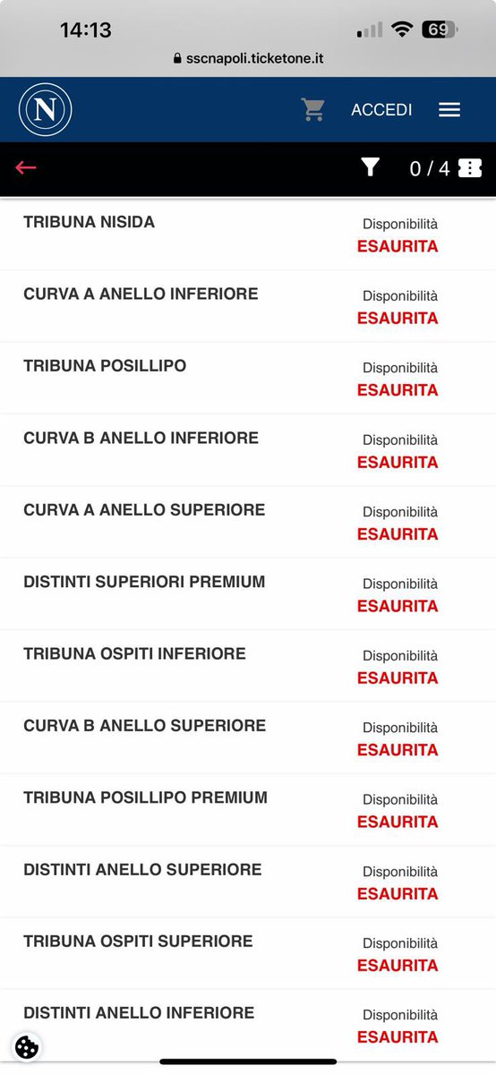 MeriDrew_'s tweet photo. #NapoliCagliari 
Ovviamente ero in coda, sono entrata quasi subito e già alle 14:05 i biglietti erano esauriti… https://t.co/jqFsoLM1bs