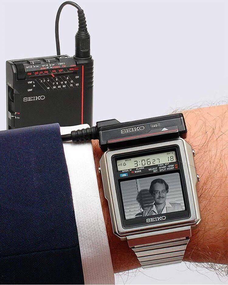 CoveyAmerica's tweet photo. The Seiko TV Watch back in 1982 😮 

Hard to believe Japanese achieved such technological progress back in those days…

#PutThatInYourPipe https://t.co/CwCTFjjaZf