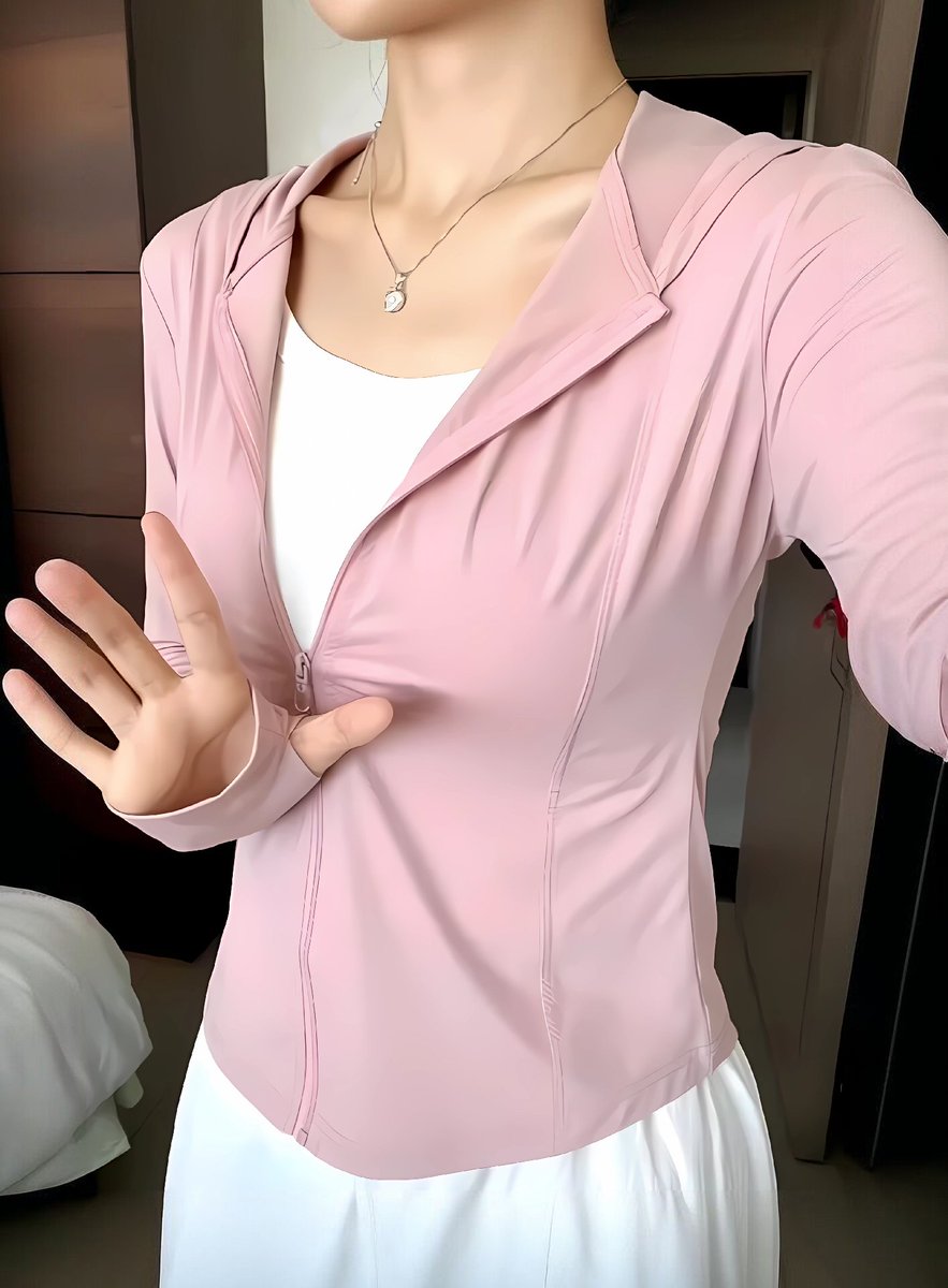 nah ini sports jacket anti uv! bisa jg dipake kegiatan outdoor yg pnas2an itu ✨️💕