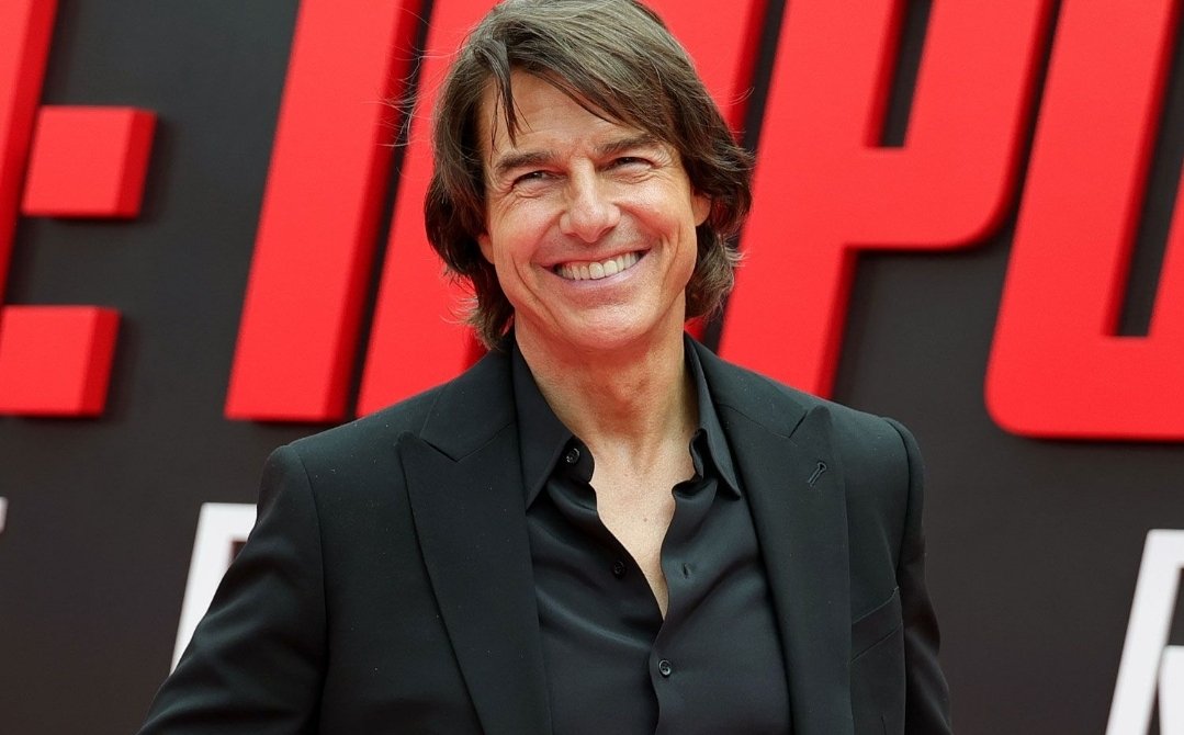 Tom Cruise to Jin:

"Yes I know BTS, we all know BTS"