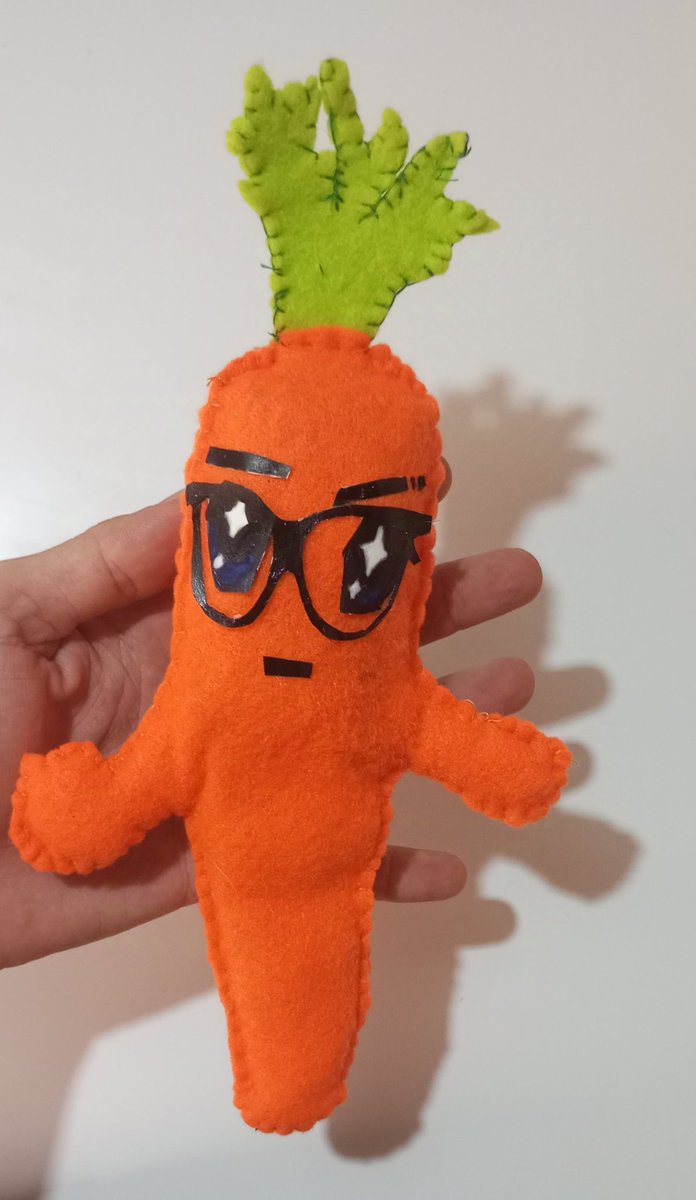 DanielSam3031's tweet photo. @MegaCarrotNFT @megaeth I made this plush carrot, I hope you like it🥕 @MegaCarrotNFT https://t.co/JrHfni8kwF