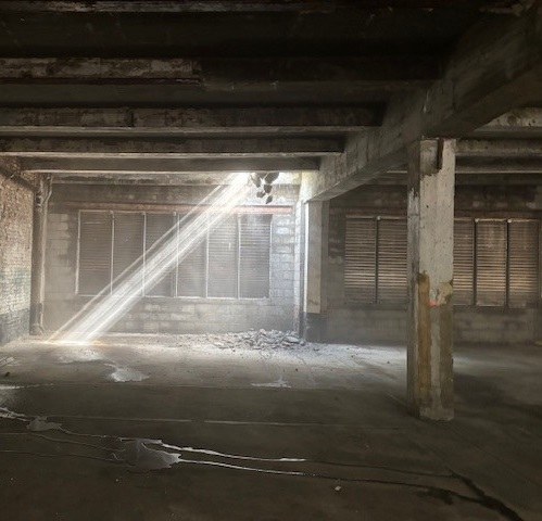 CWCBuilds's tweet photo. The East Village project is officially underway, beginning with demolition on the 4th floor. #cauldwellwingate #cwcbuilds #newyorkconstruction #nycconstruction #construction #nycbuildings #newyorkcityconstruction #manhattanconstruction #demo #constructionmanagement https://t.co/HD8rzYBlmb