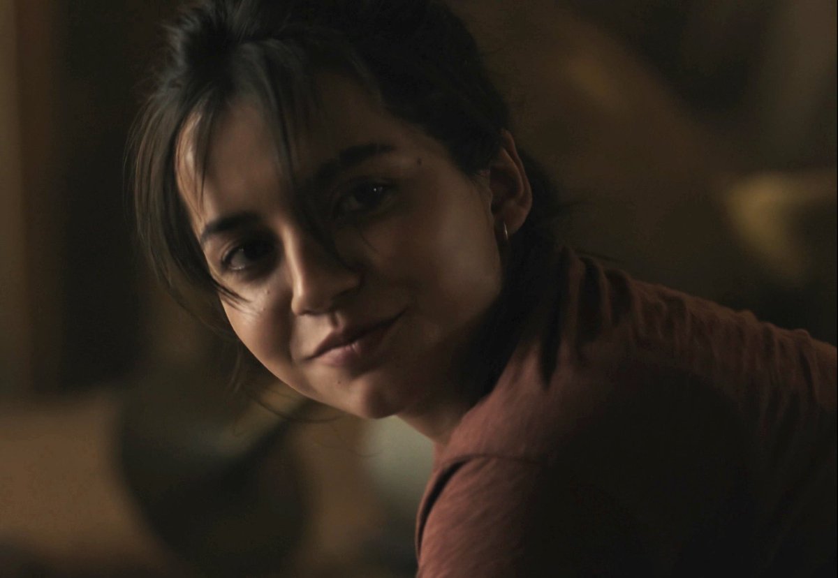 kendramerced's tweet photo. the kind of beauty you’d fight a war for https://t.co/JPYVjHUOfY