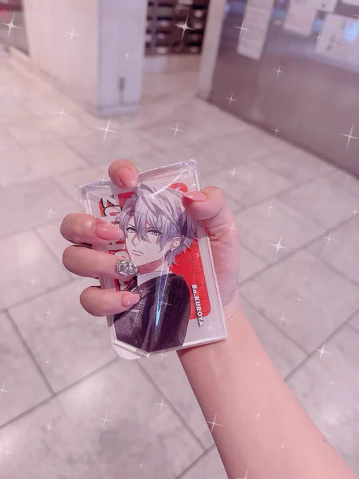 抜き打ちタイピングテストでスカルプしてたせいで落ちたんでネイル急遽変えてきた 優くん(՞ o̴̶̷̤ ̫ o̴̶̷̤ ՞)