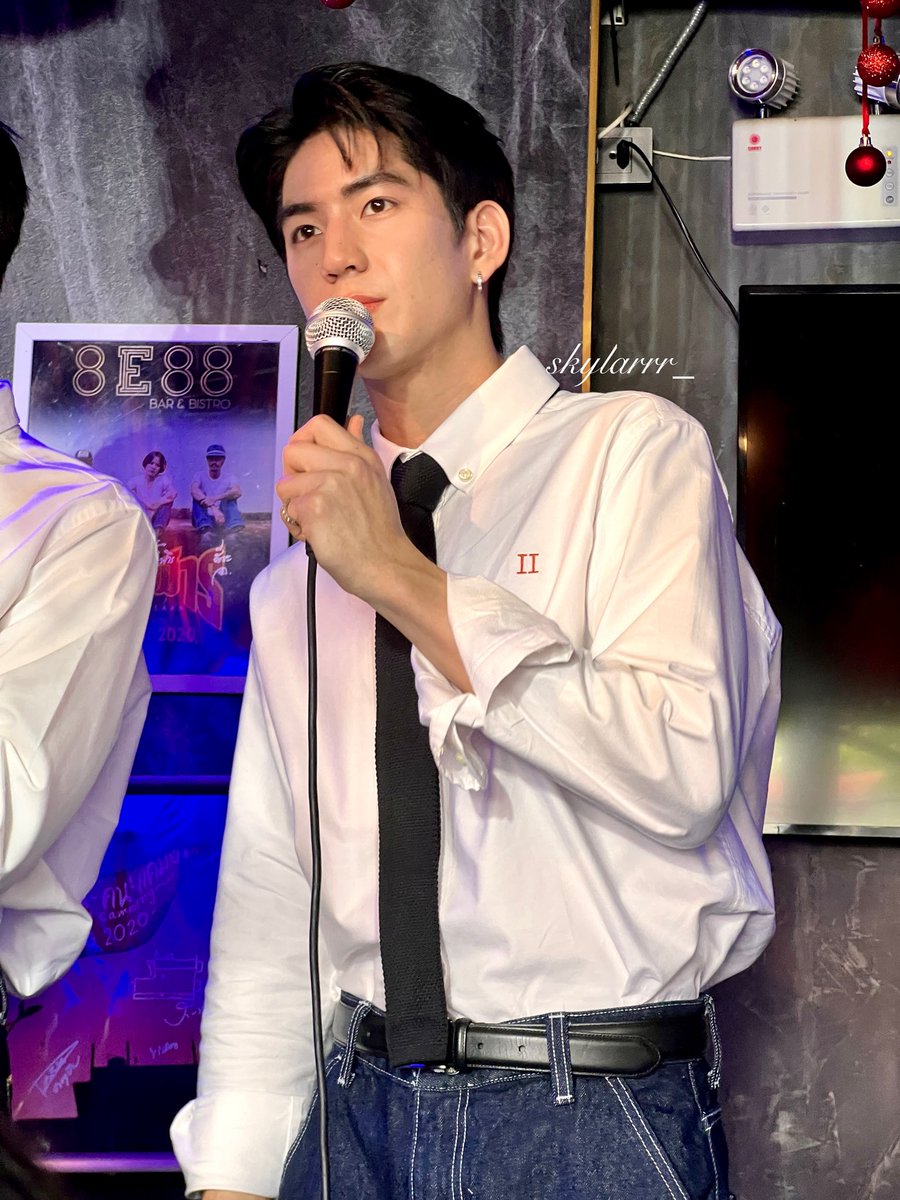 Songyuling727's tweet photo. so handsome today！！！
@jimmyyjp_ @Sea_tawinan 
#jimmyyjp #sea_tawinan 
#MEISEABacktoTwilightCampusxJimmySea https://t.co/RoVNoxw9Up