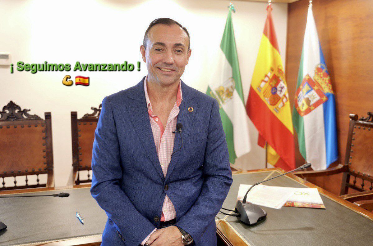 diegodggonzalez's tweet photo. 🏫 ‼️HOY MARTES 20 DE MAYO, MAÑANA DE PLENO EXTRAORDINARIO en el Ayuntamiento De Alhendín‼️

🟢 Donde nuestro Portavoz, @diegodggonzalez, ha votado FAVORABLE en los TRES Puntos tratados:

1️⃣ EXPEDIENTE 2636/2025. RECONOCIMIENTO EXTRAJUDICIAL DE CRÉDITOS.( PARA PAGAR FACTURAS ⤵️⤵️ https://t.co/fYXoM3nZiW