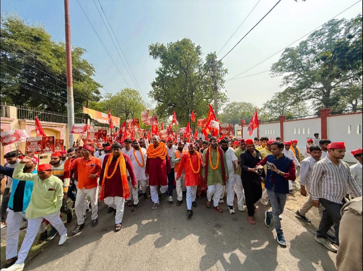 drsanjayknishad's tweet photo. आज जनपद बस्ती में निषाद पार्टी मंडलीय एक दिवसीय संगोष्ठी कार्यशाला के दौरान रैली… https://t.co/tXy7gSSKZ3