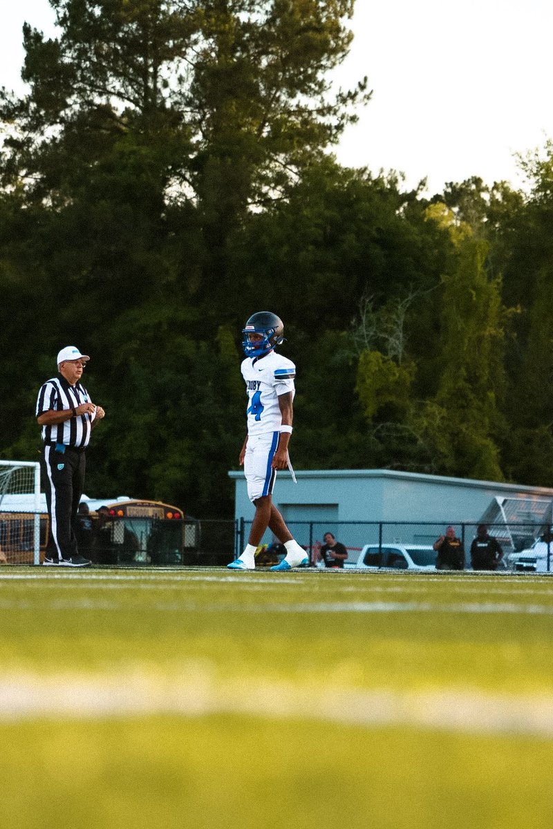 itsLJM6's tweet image. This is what I mean when I say I’m an athlete, check me out ! Stepped up and played Qb. @CoachHolston @harrison2121 @ApgCougarsFB