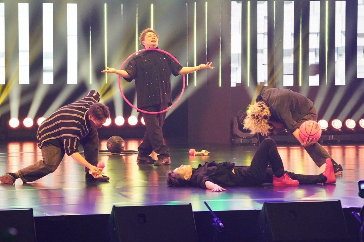 the_dance_day's tweet image. ⚡️1st ROUND⚡️
          -`OBJECTS´-
￣￣￣￣￣￣￣￣￣￣￣￣￣￣
   合計得点→756点 暫定10位

￣￣￣￣￣￣￣￣￣￣￣￣￣￣
最高のパフォーマンスを
ありがとうございました！👏✨

#TVer でリアルタイム配信中📱
🔗tver.jp/live/simul/lej…

#OBJECTS
#ダンスNo1決定戦
#THEDANCEDAY…