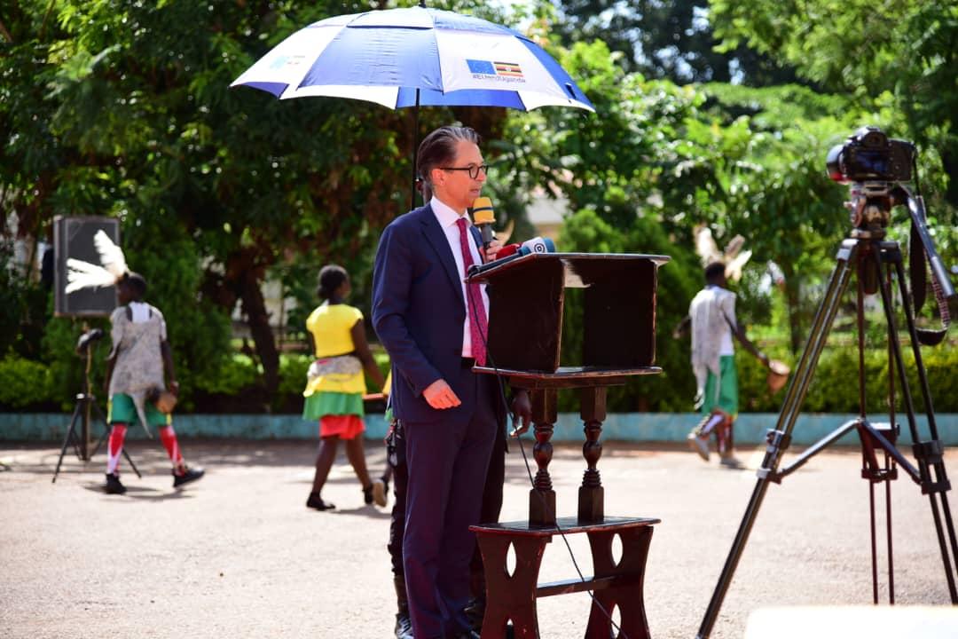 EU in Uganda (@euinug) on Twitter photo Our #TeamEurope 🇪🇺 Ambassadors on #EUHoMsinGulu had the pleasure today to engage with the region's political, administrative, religious, & cultural leadership led by City Mayor <a href="/okwonga_alfred/">Okwonga Alfred</a>. They exchanged views on #EUandUganda 🇺🇬 partnership & opportunities for collaboration. Our #TeamEurope 🇪🇺 Ambassadors on #EUHoMsinGulu had the pleasure today to engage with the region's political, administrative, religious, & cultural leadership led by City Mayor <a href="/okwonga_alfred/">Okwonga Alfred</a>. They exchanged views on #EUandUganda 🇺🇬 partnership & opportunities for collaboration.
