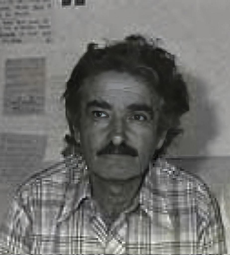 No te fuiste , estas llegando..
En tus 90 , Salú Pepe !!!