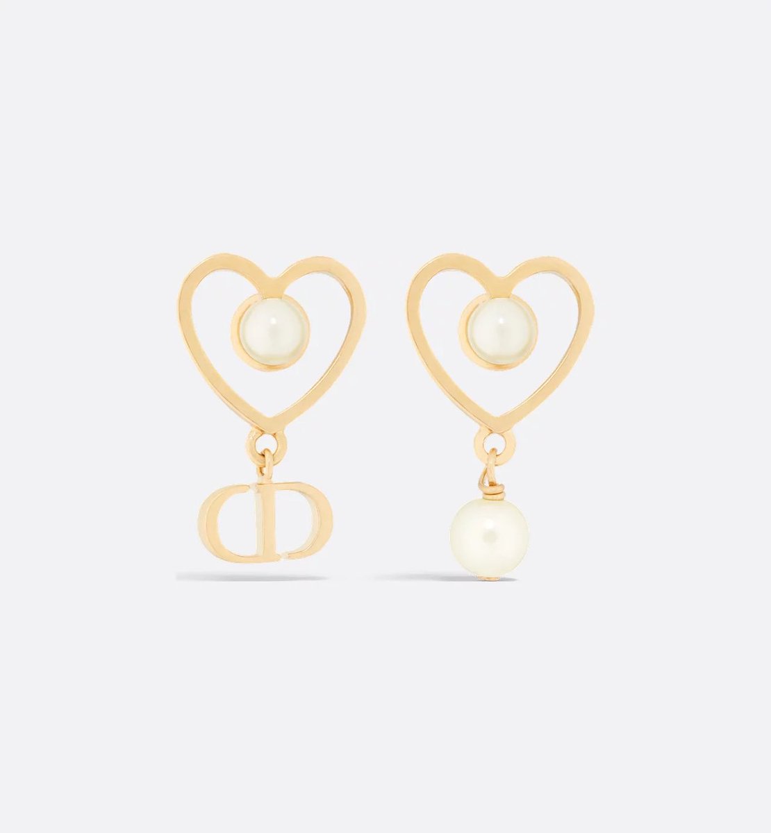 windystoree's tweet photo. Dior Petit CD Lucky Charms รุ่นนี้ลิมิเตดที่ญี่ปุ่นเท่านั้นน้า สวยมาก⁺₊⋆-`♡´-💌🫧🪽

✿15,890.- free shipping ka

🇯🇵รอบหิ้วญี่ปุ่นวันที่22-27/05 แม่ค้าบินเอง✈️❣️ https://t.co/1hH1JWY1XW