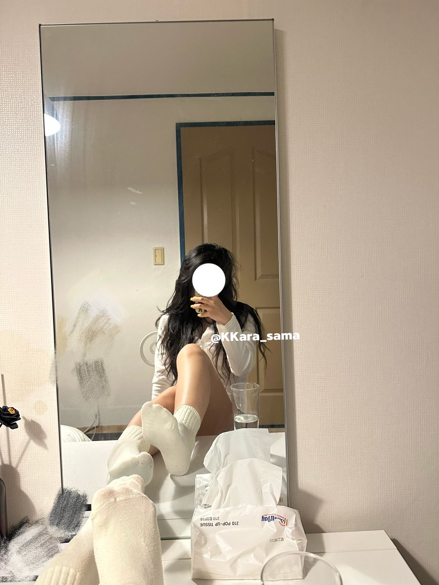 520快乐小狗们，24号开奖
转发抽2个送白袜（两天）
点赞抽2个送一部视频（随机）
评论抽1个盯🐍（早泄狗可以来报名了）

btw门槛从月底开始变成188，还没过的抓紧了