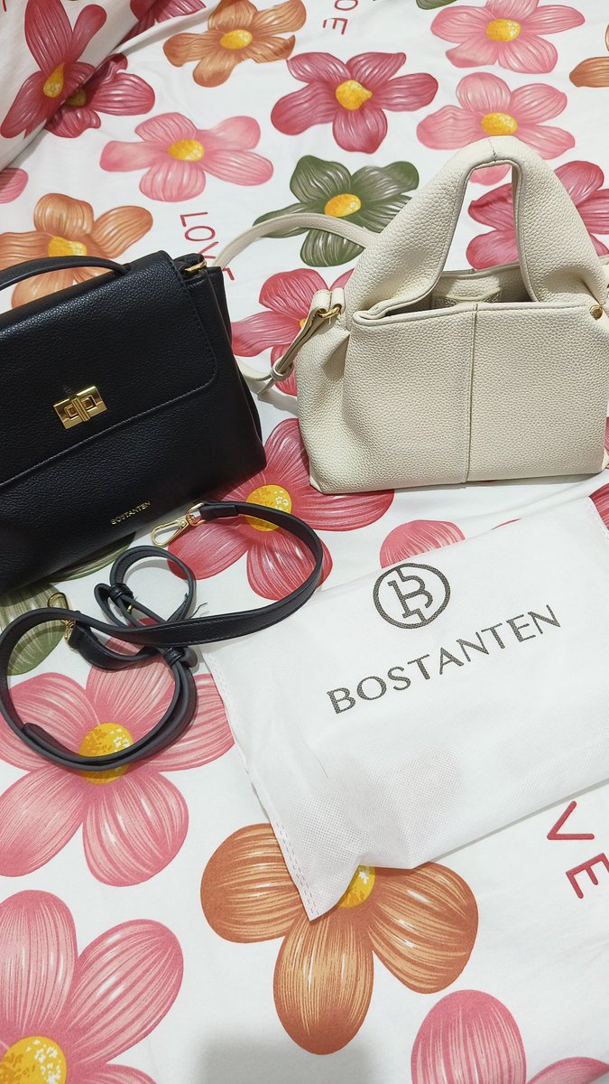bibliophileeca's tweet photo. wts tas bostanten ori‼️😍 
🩷 bostanten 3 in 1 black  only 75k💸
       masih baru cuman 1x pakai
🩷 bostanten emeral white only 155k💸 (bisa nego) 

bisa 🍊
dom bogor

#WTs #WTB #preloved #zonauang #zonajajanᅠ https://t.co/bk7rDsc6Ha
