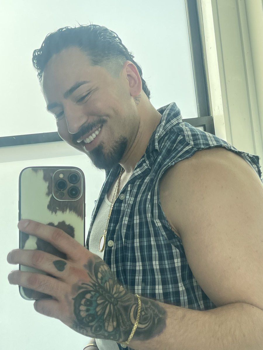 soyericlee_'s tweet image. Hello! I’m really excited for this weekend!