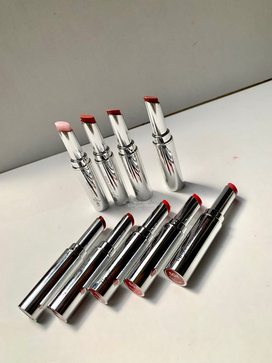 skyjaeminy's tweet photo. wajar sih Kak Tasya Farasya - Kak Abel Cantika suka banget sm tinted lip balm ini..

bibir aku yang two tone ajaa bisa di cover dan sama sekali gak bikin bibir dan kantong kering haha😭🫶
#LipGloColorBalm #YouAreOurMuse of #RedACosmetics https://t.co/cjfNXvsNI9
