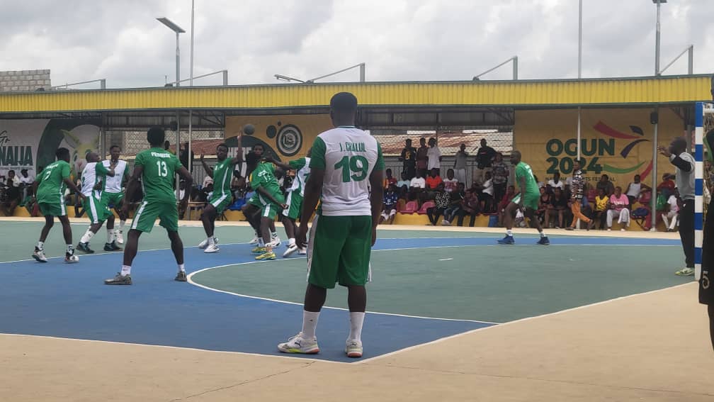 Taiwobabajide6's tweet photo. #GatewayGames2024  
Handball Event 
Male 

Full Time 
FCT 29 vs Kano  20

#GatewayGames2024 
#TeamFCT
#TeamKano https://t.co/5zumEhld1v
