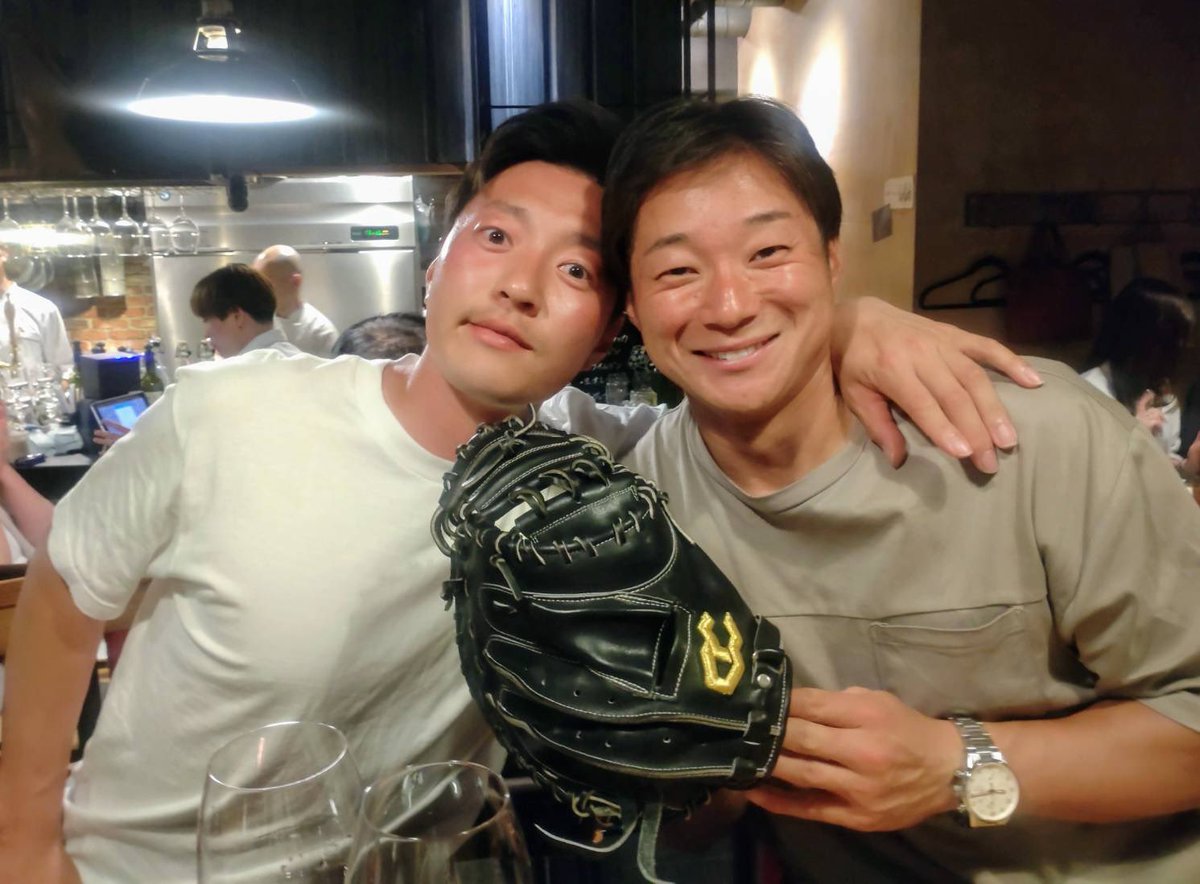 ryokinami27's tweet photo. ライバルチームだったけど、同じポジションでなんでも共有できる仲間😊
引退しても仲良くできて幸せです😁 https://t.co/AwhG0Hg7Ww