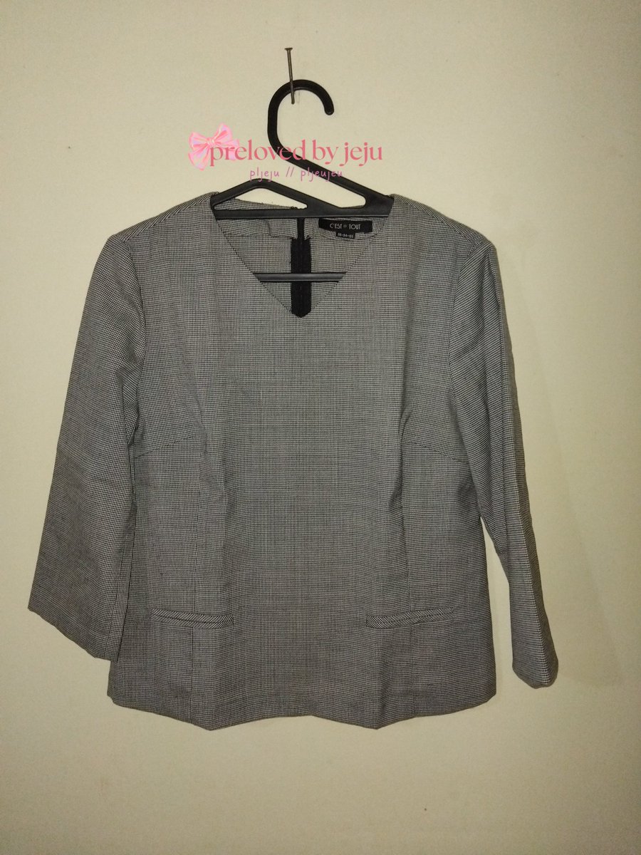 allghases's tweet photo. @jaesxzyn cek di sini yukk, ada zara, uniqlo, c'est tout, body talk, dll, ada yg non brand jg start 10k!<3 all masih good condition yaa, kalo ada minus pasti dijelasin. yg keempat ini no minus smua dan masih bisa nego, dm ajaa!!

lengkapnya liat sinii
https://t.co/2Gl8KYS1rZ https://t.co/wTI6APsxW9