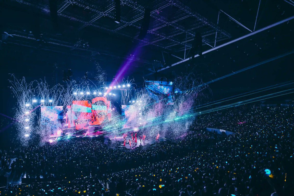 ACTJISUS's tweet photo. GD’s #UbermenschInBulacan has the priciest tix for a PH K-show &amp; we totally get it

✅Massive inflatables, LED &amp; extended stage
✅Nonstop confettis
✅Toptier laser show
✅Superb prod &amp; drone set 
✅Powerhouse setlist &amp; live band
✅It’s GD

King of Kpop giving PH royalty treatment https://t.co/WpddgZPccU