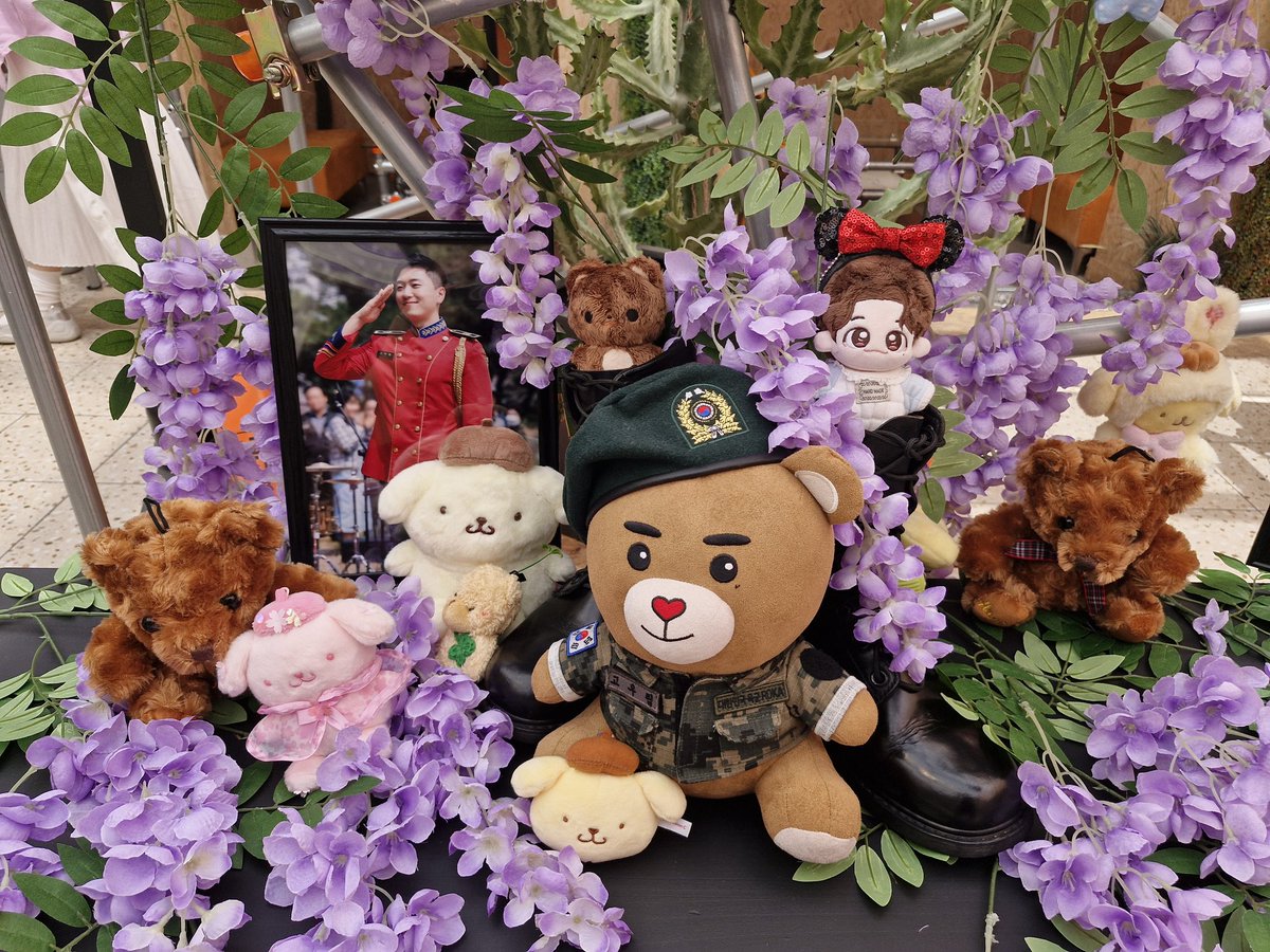 djffnransml's tweet photo. 행복했다! 즐거웠다! 감사했다!!!

#Welcome_Woorim_Day
#포레스텔라_베이스_고우림_컴백
#우림이와_함께하는_봄날의_울림 https://t.co/JFXC9eZlNq