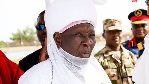 SaharaReporters's tweet photo. Emir Of Daura Dethrones Village Head Over Alleged Kidnapping, Rape In Katsina | Sahara Reporters https://t.co/JgGkTiKCqy https://t.co/CRo6byR5M1