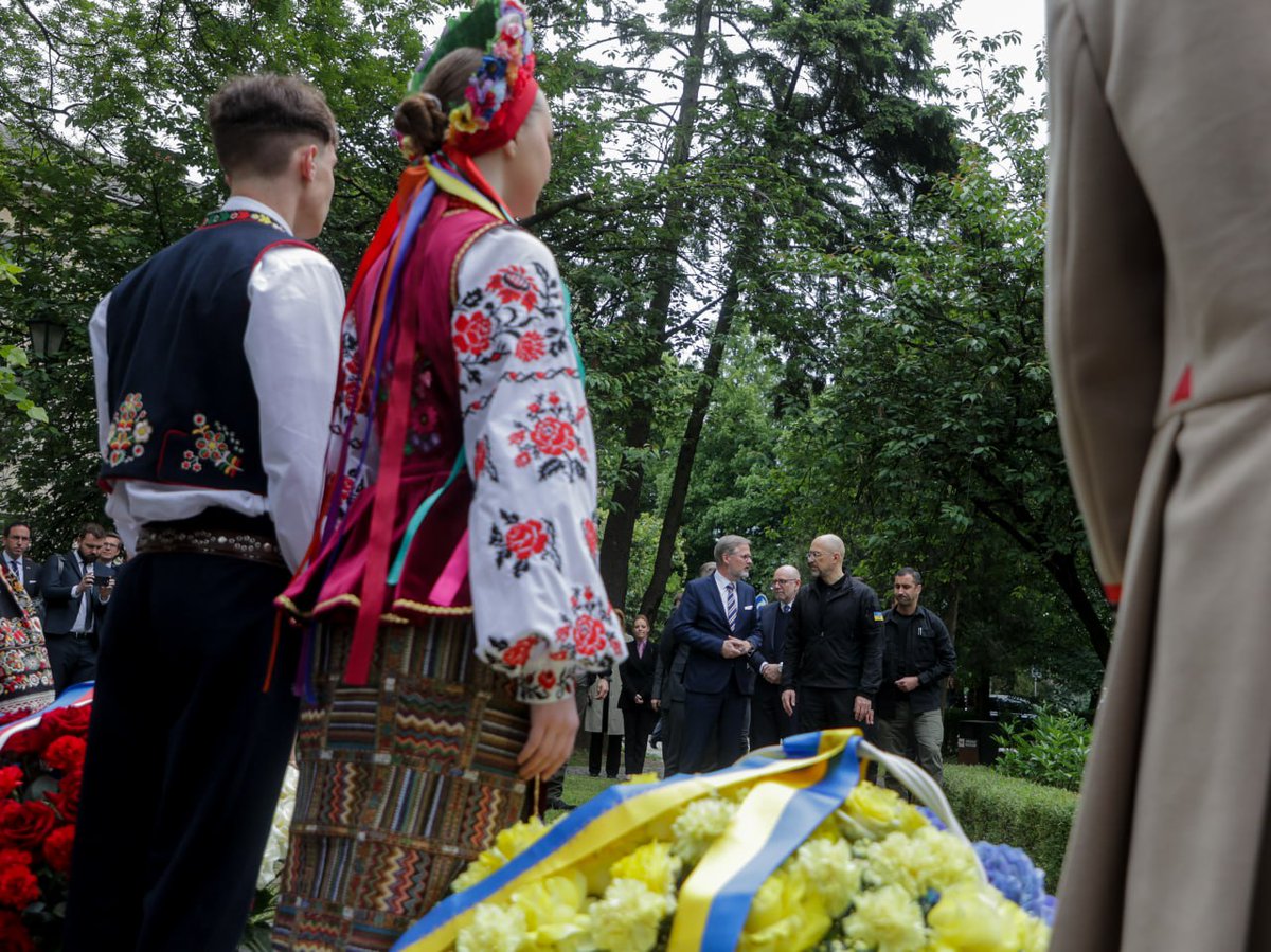 Denys Shmyhal (@denys_shmyhal) on Twitter photo n Uzhgorod, together with Czech Prime Minister <a href="/P_Fiala/">Petr Fiala</a>, we laid flowers at the monument to Tomáš Masaryk, a prominent Czechoslovak figure who had been a keen advocate of the rights of his nation and a supporter of Ukrainian people. Nowadays, the support of the Czech Republic is n Uzhgorod, together with Czech Prime Minister <a href="/P_Fiala/">Petr Fiala</a>, we laid flowers at the monument to Tomáš Masaryk, a prominent Czechoslovak figure who had been a keen advocate of the rights of his nation and a supporter of Ukrainian people. Nowadays, the support of the Czech Republic is