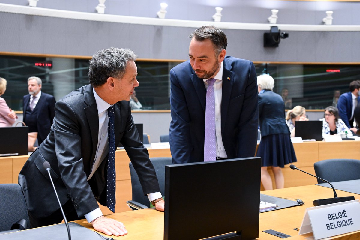 Belgium in the EU (@belgiumineu) on Twitter photo Deputy Prime minister & Foreign Affairs minister <a href="/prevotmaxime/">Maxime PREVOT</a> represents Belgium ๐ง๐ช for the second part of the ๐ช๐บ Foreign Affairs Council #FAC in Brussels today.
๐๐ง ๐ญ๐ก๐ ๐๐ ๐๐ง๐๐ โ
โ Russia's war against Ukraine
โ Situation in the Middle East, including Syria Deputy Prime minister & Foreign Affairs minister <a href="/prevotmaxime/">Maxime PREVOT</a> represents Belgium ๐ง๐ช for the second part of the ๐ช๐บ Foreign Affairs Council #FAC in Brussels today.
๐๐ง ๐ญ๐ก๐ ๐๐ ๐๐ง๐๐ โ
โ Russia's war against Ukraine
โ Situation in the Middle East, including Syria