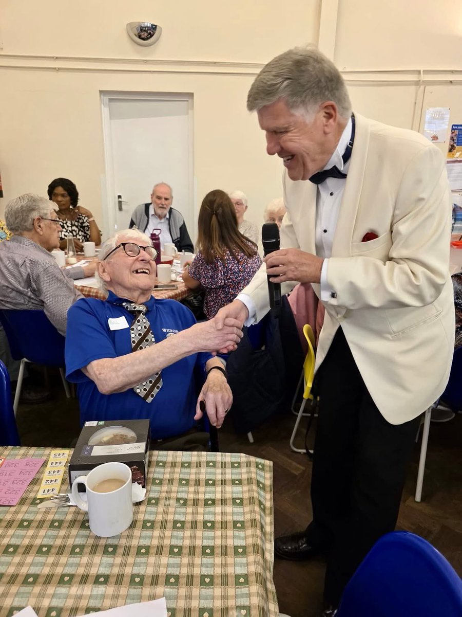 CroftCareHome's tweet photo. June and Bill had a wonderful time at another lively Alz Cafe event last week! 😄

The talented Barry Styles kept everyone entertained with his fantastic performance - musical enthusiast Bill was especially thrilled to sing a duet with him. 🎤🎶

#carehome #alzcafe #music https://t.co/mI1tTyFEfu