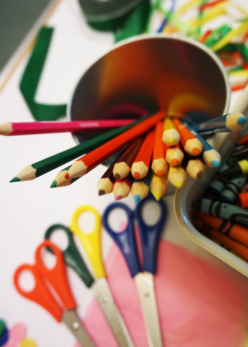 Join us for a fun craft morning exploring bees, flowers, and pollination! 
Dates: Tuesday 27th, Wednesday 28th, or Thursday 29th May.
Time: 11am - midday.
Cost: £5 per child. 
For more details and bookings, click ow.ly/gc7m50VTM8Q.