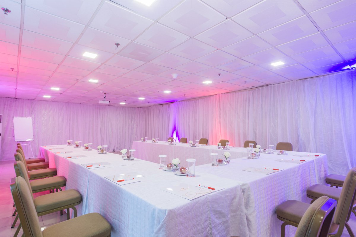 Jade Room Hall #themetropolitanhotelcalabar #hotel #hospitality