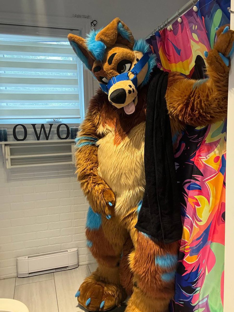 Its shower time ! 

#Tummytuesday