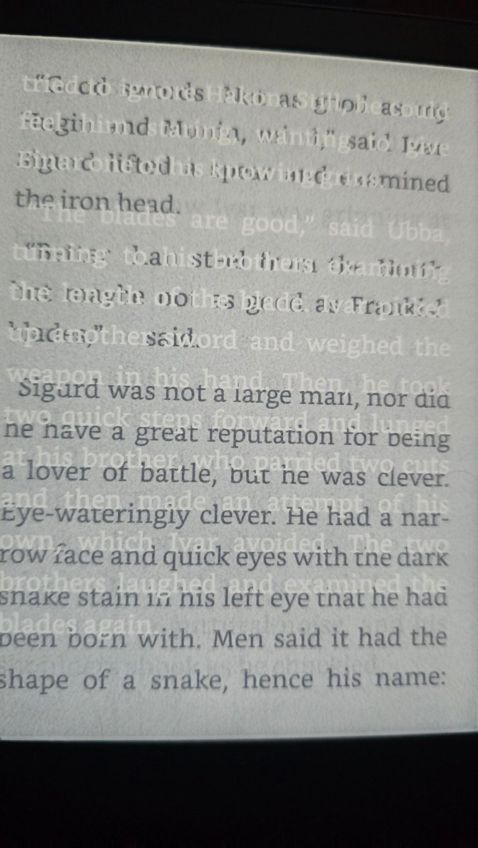 gerwallace's tweet photo. @AmazonKindle can you let me know how I can fix this, it only happens in dark mode. The problem started recently. 
Thanks in advance ☺️ https://t.co/hWTlWlbshM