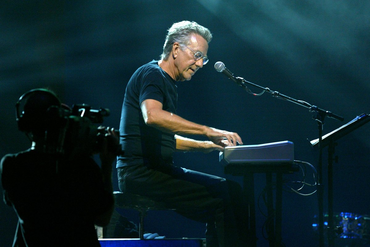 Today in 2013 we lose #Keyboardist for <a href="/TheDoors/">The Doors</a> #RayManzarek Who are your top 5 #Keyboard players? - <a href="/JoeRockTX/">Joe Rock OnThe Eagle</a> #Rock #ClassicRock #TheDoors #RockOnRock #TodayInRock #EagleSanAntonio (Photo by Matthew Peyton/Getty Images)