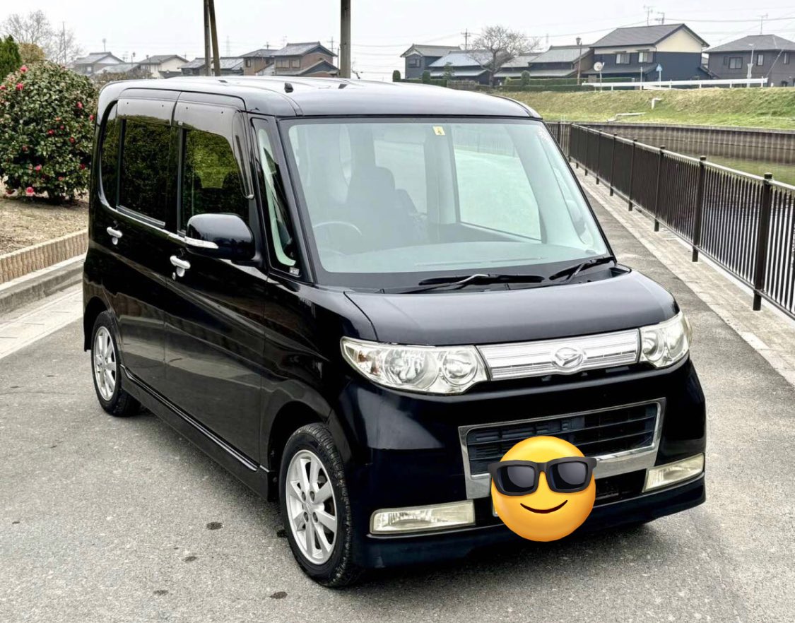 cJJdYdy6hY6013's tweet photo. ⭐️5万円のみ⭐️
不具合なし！
車検来年5月
走行距離8万キロ

#車　#売ります https://t.co/ErfG7gEKil