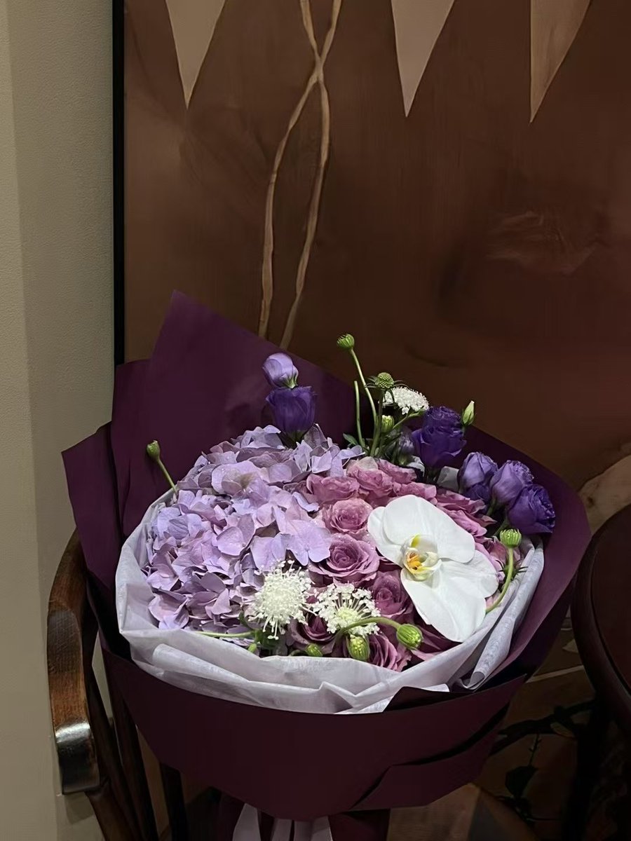 Prince_WuHan's tweet photo. 如何保持高能量，每天好好吃饭，好好睡觉，欢欢喜喜的做事业，对美好事物充满热爱，多说好听的语言，对周围人行善意，内心丰盈～ https://t.co/EpR9FKMOCj