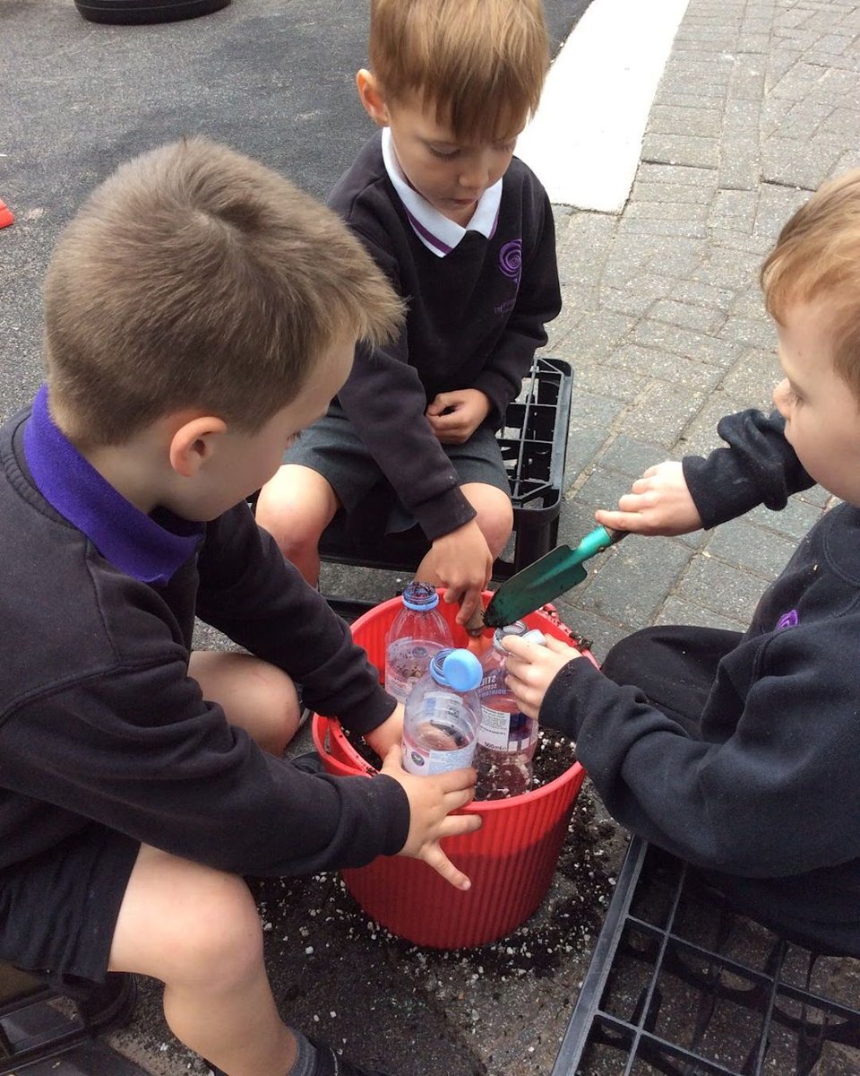 This week in Nursery we have noticed that our kidney bean plants have started to grow. We have planted carrots this week in bottles and we are trying to ensure they get lots of sun to help them grow.