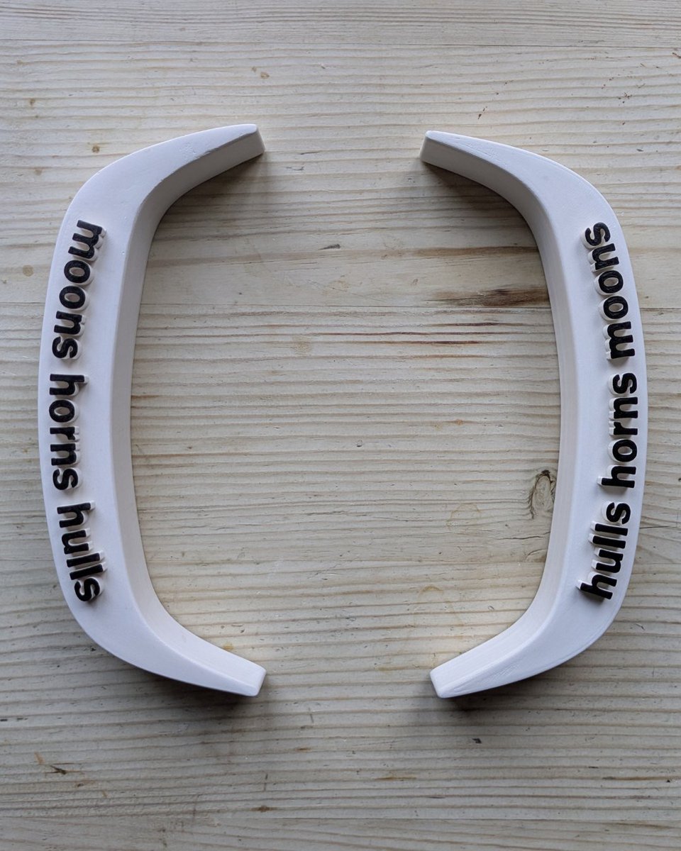 Gregchthomas's tweet image. There’s a new Oo poem-object in the world.

*parenthesis poem (moons horns hulls)* is a duo of Jesmonite poem-objects cast from 3D-printed originals, with detail in black acrylic paint pen. Posted in black presentation box. Its sold out but I thought folks might like to see it.