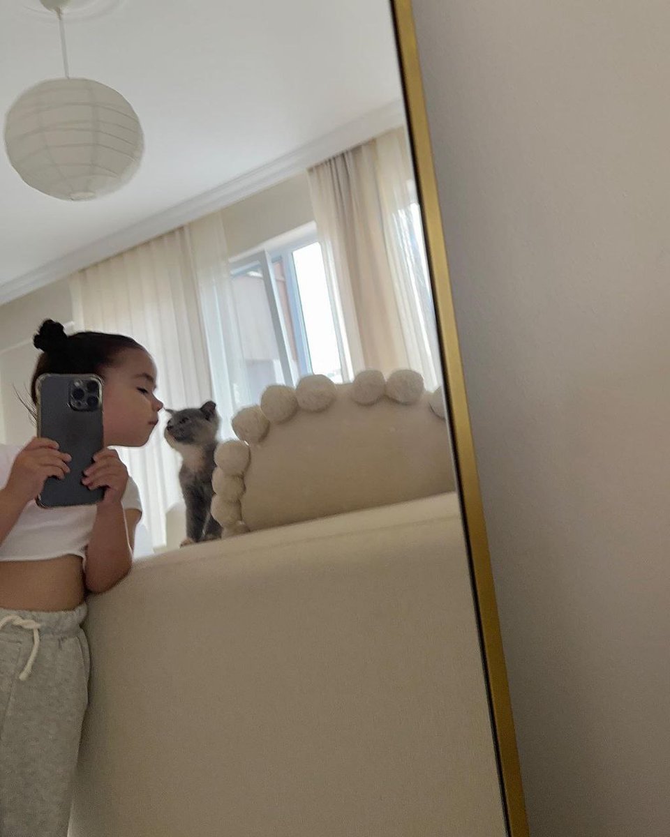 𝑲𝒊𝒅𝒔ᡣ𐭩 (@twilingy) on Twitter photo 