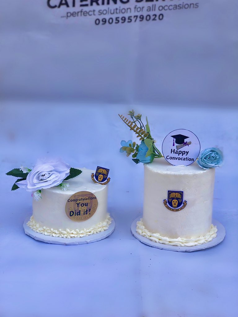 Marvy_Onicake's tweet photo. #oauconvocationcakeseries
#marvygoldcakes
#convocationcakes
#cakecakecake
#cakesinife
#cakesinoau
#oaubaker
#marvyonicake https://t.co/c9eXiOP9ut