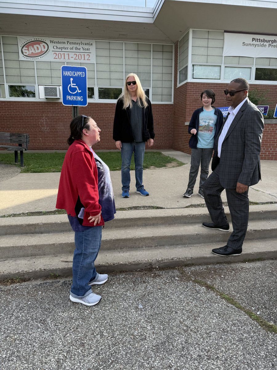 gainey_ed's tweet photo. Just stopped by the polls in Lawrenceville. 

People are turning out bright and early to continue our work to build a city for all!

🗳️ Polls are open until 8 PM—if you're in line by then, you can vote!

📍 Find your polling place: https://t.co/fd2tEQPevI https://t.co/sQNG0NoatU