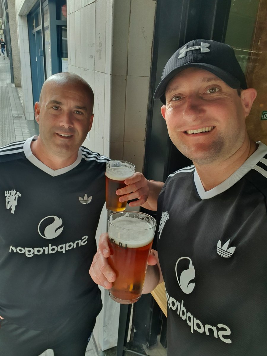 1100km later we made it! #mufc #Bilbao