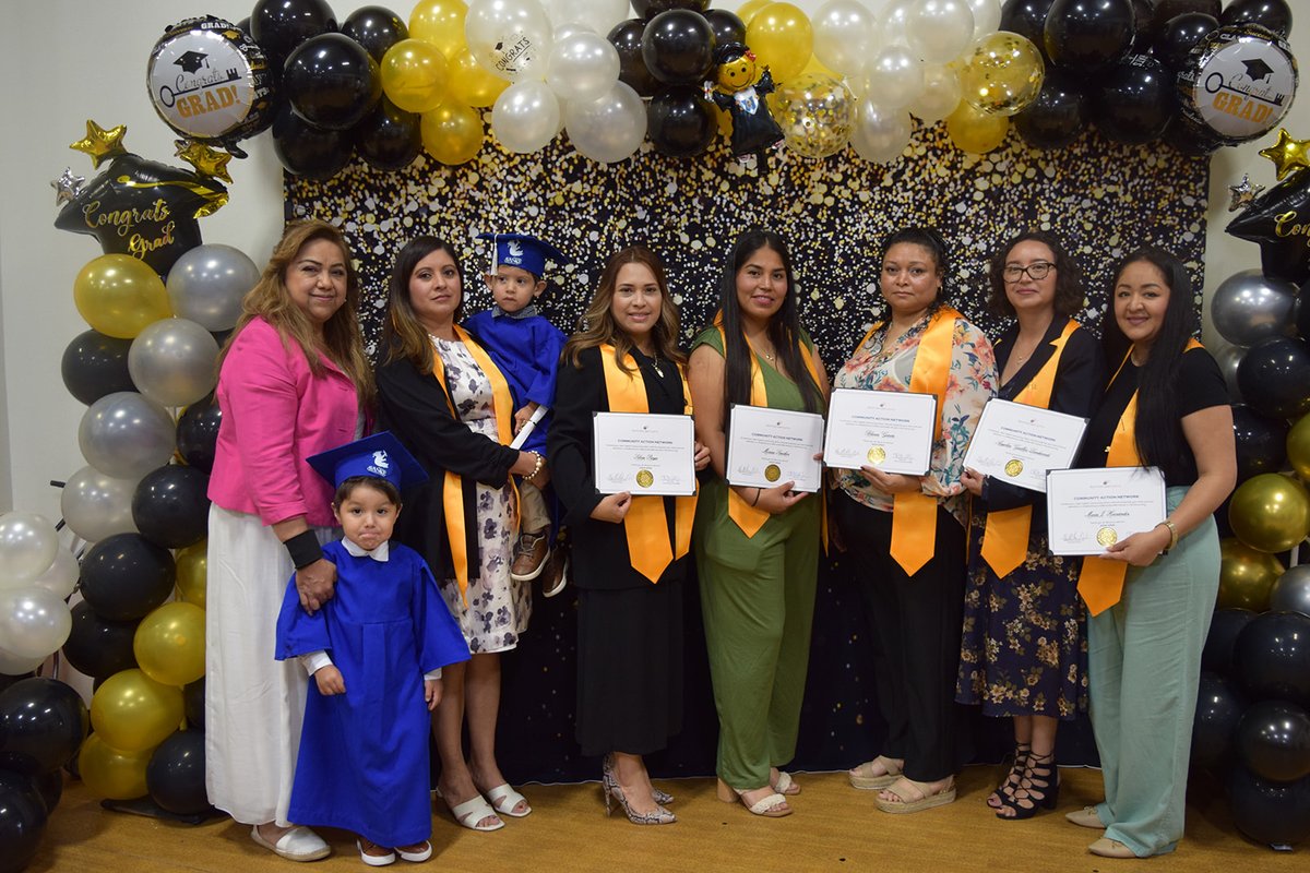 BachmanLakeFC's tweet photo. On May 15, two generations of CAN graduates walked the stage together. 🎓💙
We celebrated the shared success of parents and their preschoolers—growing, leading, and learning side by side.
#BachmanLakeTogether #CANGraduation2025 #TwoGenerations #ParentLeadership @AvanceNtx https://t.co/x8HnrIgOsJ