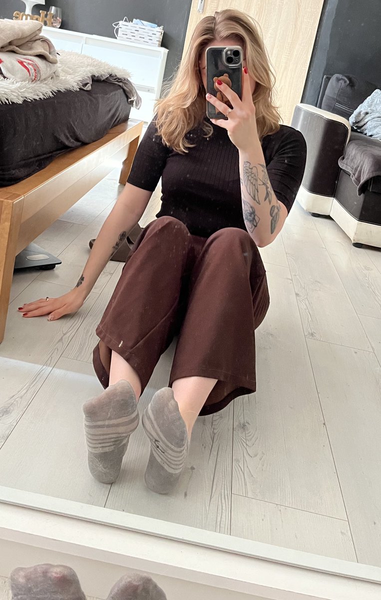 pani_laguna2's tweet photo. 👑👸😉

RT+LIKE+KOMENTARZ=🎁

Findom Footfetish Moneyslave Betaloser Feet Foot Stopy Dominacja Femdom Domination Cuckold Socks Soles 

@rt_feet @user385u @RTFindomPuppy @FindomPolish @andrzejmarston @PolishFootSlave @feetpuppy90 @danz_sl @rt_rampage5 @rt_promo2k @rt_findnude
@rt_slavepromo @ebonypromo @rt_find
@polskifindom @FootParadiseRT @biznesmenel @rtfeetslave1 @feetopia @promo_bdsmvideo @polishfindomfan @freepromoter10 @promocjadomin @mesubdan7 @fetishperfecti2 @promo14399 @promo_bdsm @promocucky