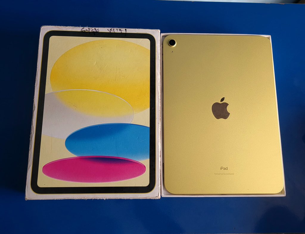 DhanConcepts's tweet photo. Open Box iPad (10 gen) Wi-Fi_64gb: 500k

Shop A14 Fayose market Ajilosun #AdoEkiti and we deliver Nationwide.
Whatsapp &amp; call:
08137174316
08146617671
 
#mobilephones #freshlikenew  #apple   #abuadgist #dhanimondconceptIsHereForYou #dhanimondconcept
#nationwidedelivery🚚🚛 #love https://t.co/QS5c5IfeAF