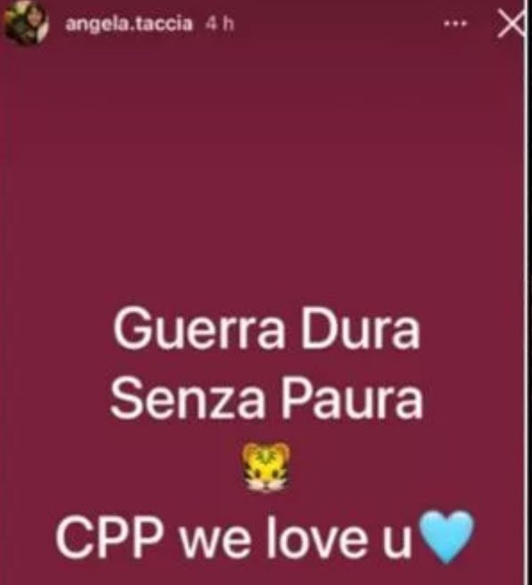 SilviaSime88's tweet photo. Sempio non si presenta in Procura per l’interrogatorio, ma davanti alle telecamere non si tira mai indietro. 
Il suo legale, Taccia, trasforma su Instagram il Codice di Procedura Penale in un diario delle medie.

La giustizia è un’altra cosa.

#Garlasco #Stasi #Sempio #Giustizia https://t.co/VZ5hUr3Li5