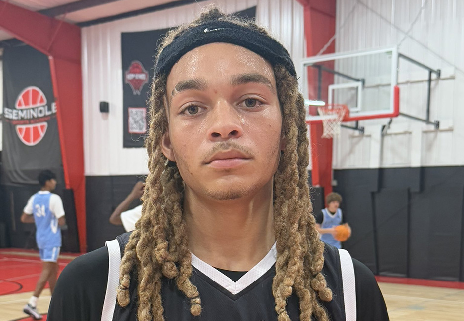 '27 Dominick Walsh was in attack mode at Run for the Cup in Florida. 

He scored at all levels while also being able to be unselfish at the right times.

EVAL:
ontheradarhoops.com/otr-hoops-flor…