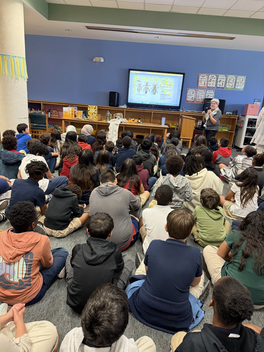 Thank you for showing us how important and interesting bees are, Karen H!  Our Tigers were so intrigued and learned so much! <a href="/SBISD/">Spring Branch ISD</a>